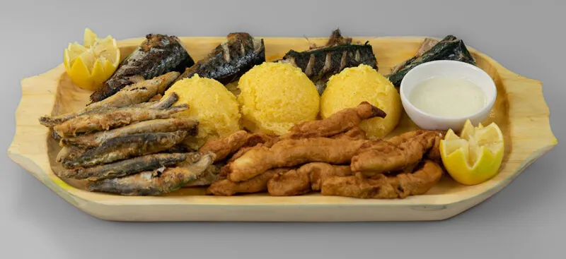 la-mami-acasa-platou-cald-pescaresc