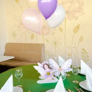 Decor roz si mov cu zana La Mami Acasa