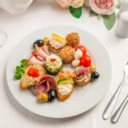 Selectie de aperitive pentru evenimente La Mami Acasa