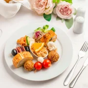 Platou cu aperitive si fructe marca La Mami Acasa