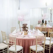 Aranjament rafinat pentru evenimente intime La Mami Acasa