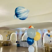 Decor baloane planeta pentru petrecere la La Mami Acasa