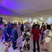 Ring de dans - salon La Mami Acasă.
