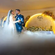 Dansul mirilor - La Mami Acasă